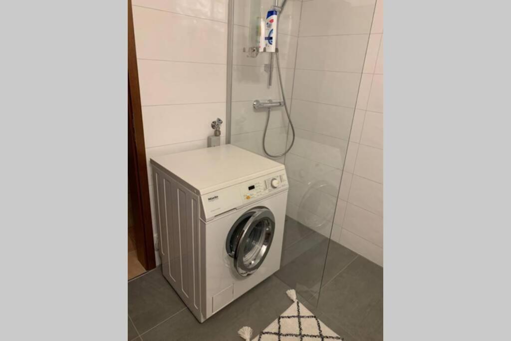 Ruhige Ferienwohnung Im Zentrum Von Кемптен Екстериор снимка