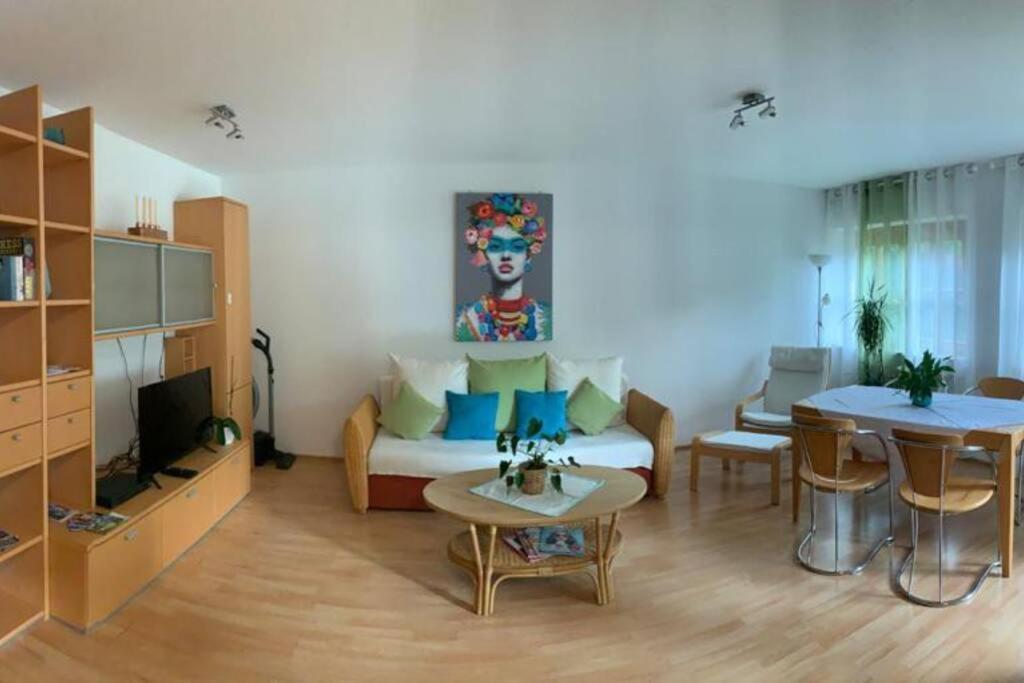 Ruhige Ferienwohnung Im Zentrum Von Кемптен Екстериор снимка