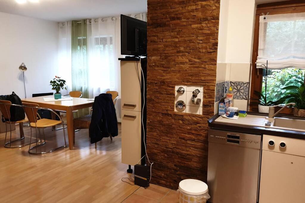 Ruhige Ferienwohnung Im Zentrum Von Кемптен Екстериор снимка